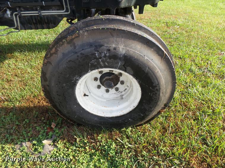 image for item K1069 2008 New Holland T6030 tractor