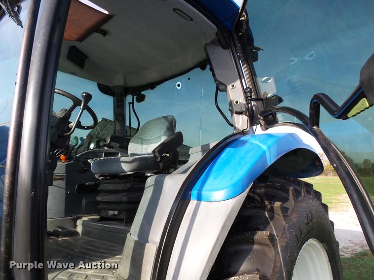 image for item K1069 2008 New Holland T6030 tractor
