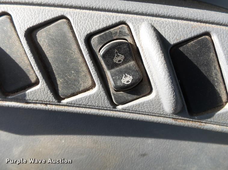 image for item K1069 2008 New Holland T6030 tractor