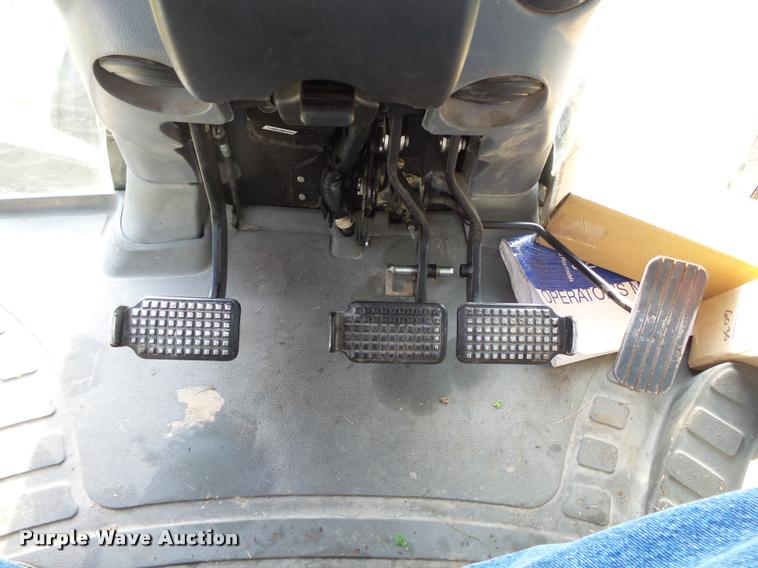 image for item K1069 2008 New Holland T6030 tractor