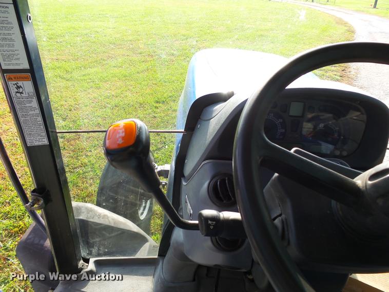 image for item K1069 2008 New Holland T6030 tractor