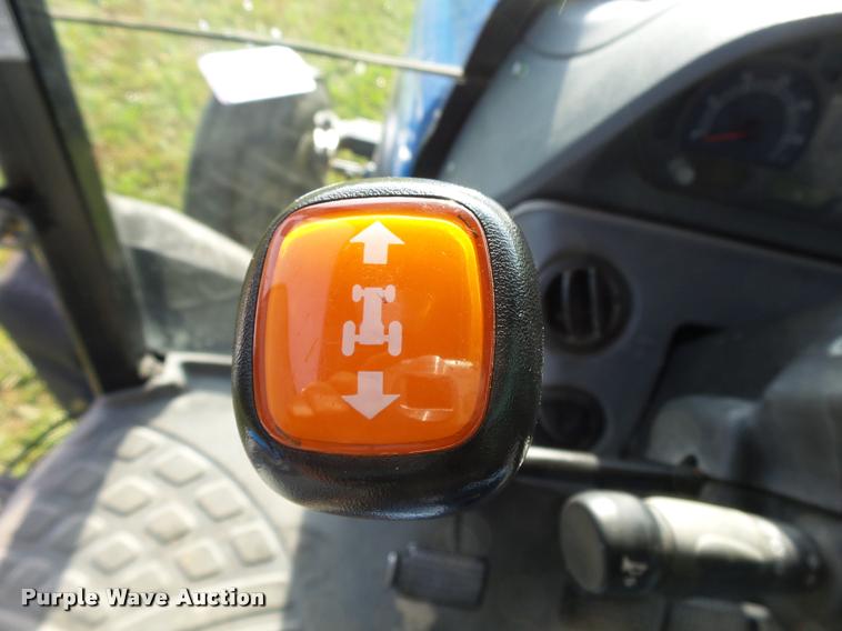 image for item K1069 2008 New Holland T6030 tractor