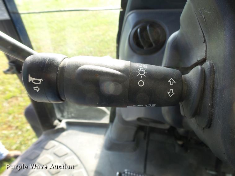 image for item K1069 2008 New Holland T6030 tractor