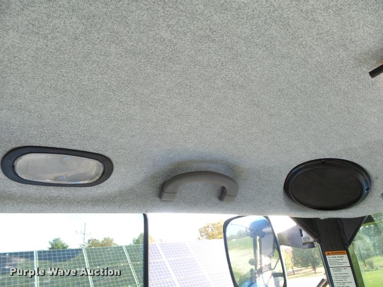 image for item K1069 2008 New Holland T6030 tractor