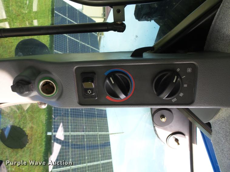 image for item K1069 2008 New Holland T6030 tractor