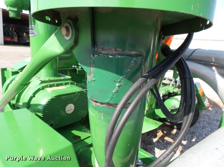 image for item K3434 2010 Walinga 6614DLX grain vacuum