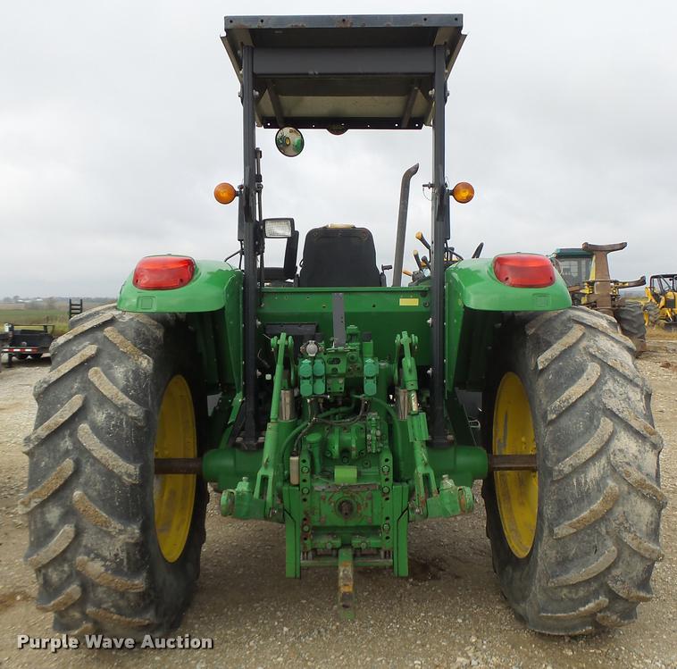 image for item K5596 2003 John Deere 6420 MFWD tractor