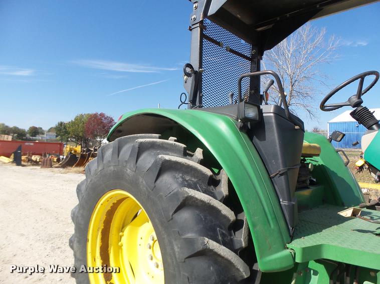 image for item K5633 2003 John Deere 6420 MFWD tractor