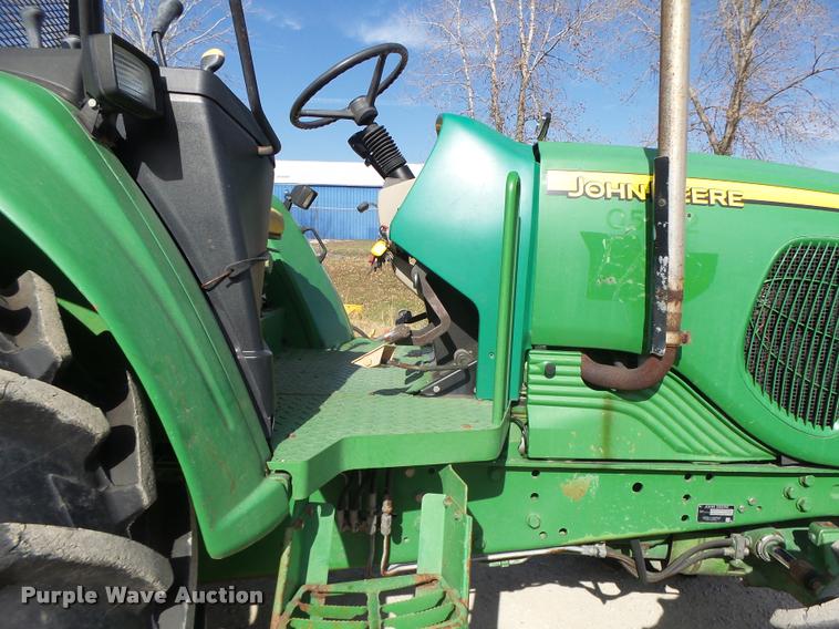 image for item K5633 2003 John Deere 6420 MFWD tractor
