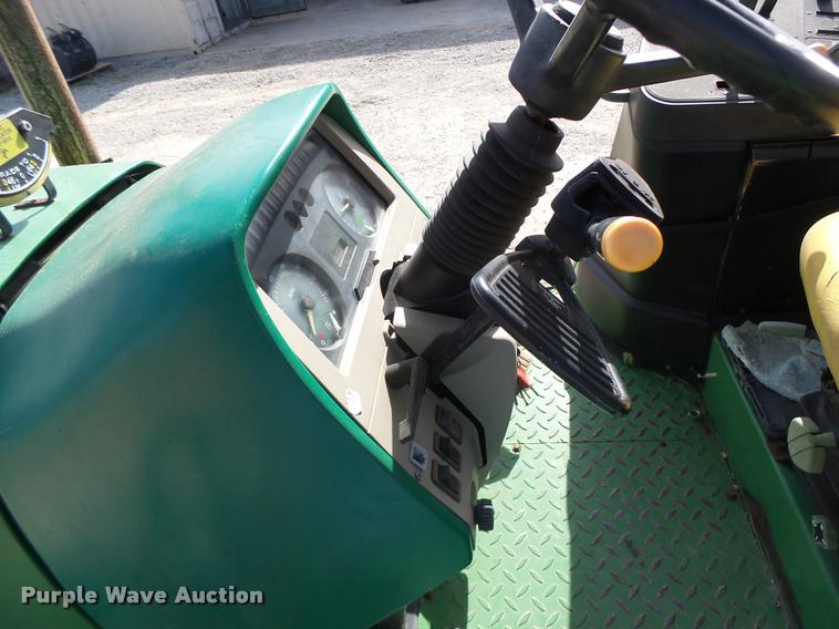 image for item K5633 2003 John Deere 6420 MFWD tractor