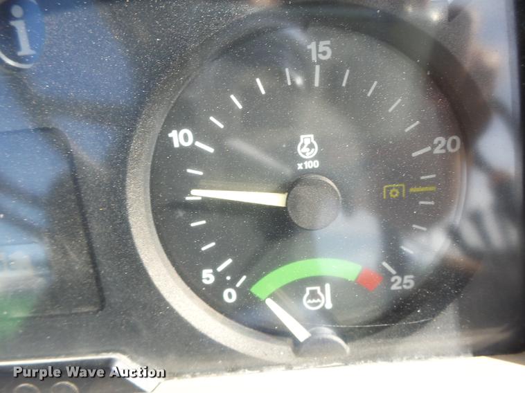 image for item K5633 2003 John Deere 6420 MFWD tractor