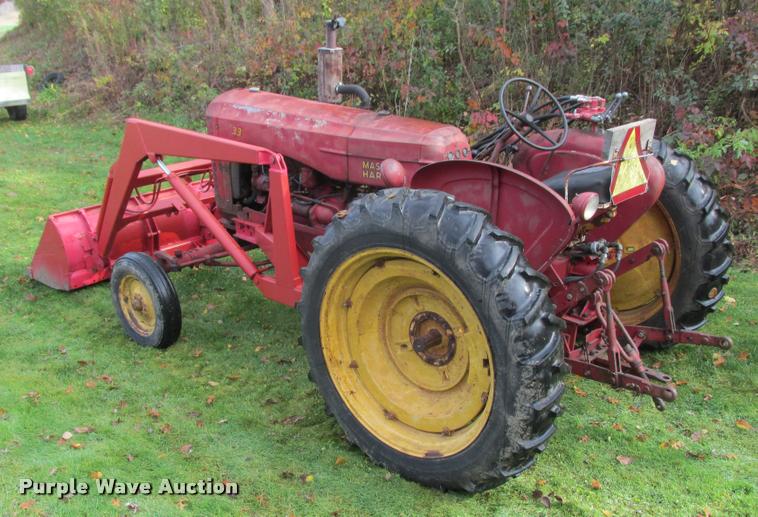 image for item K6231 1953 Massey-Harris 33 tractor