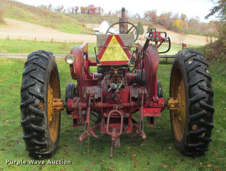 image for item K6231 1953 Massey-Harris 33 tractor
