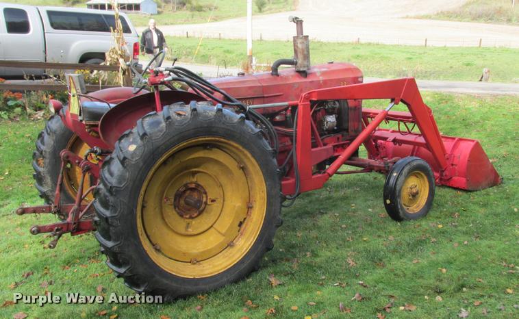 image for item K6231 1953 Massey-Harris 33 tractor