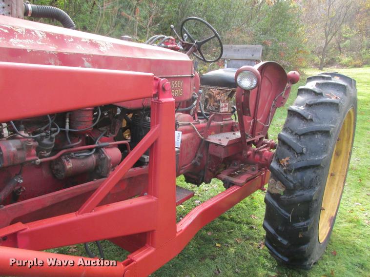 image for item K6231 1953 Massey-Harris 33 tractor