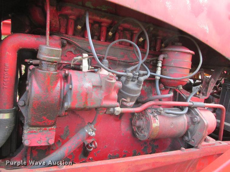 image for item K6231 1953 Massey-Harris 33 tractor