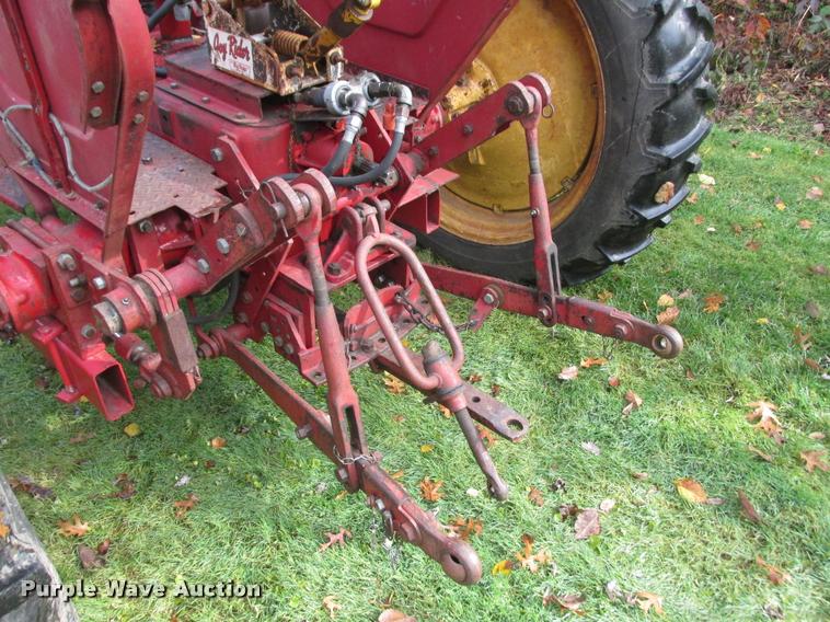 image for item K6231 1953 Massey-Harris 33 tractor