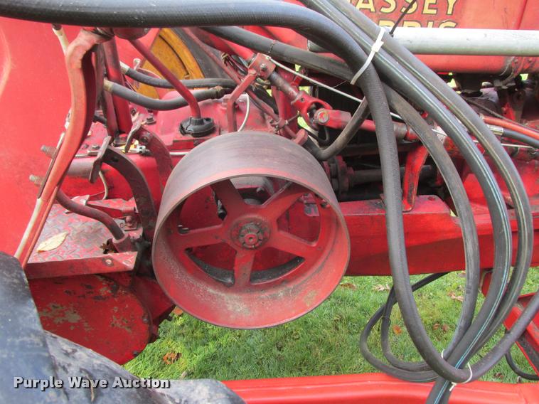 image for item K6231 1953 Massey-Harris 33 tractor