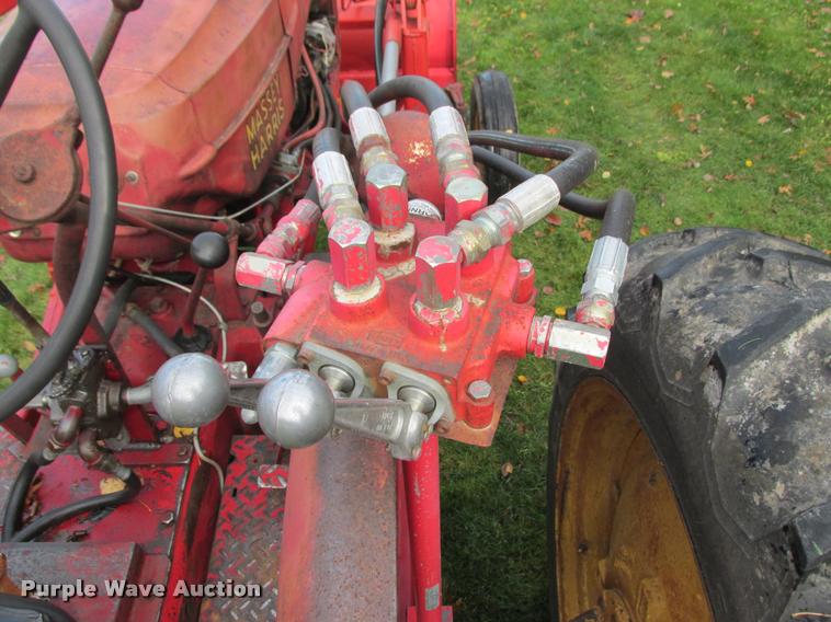 image for item K6231 1953 Massey-Harris 33 tractor