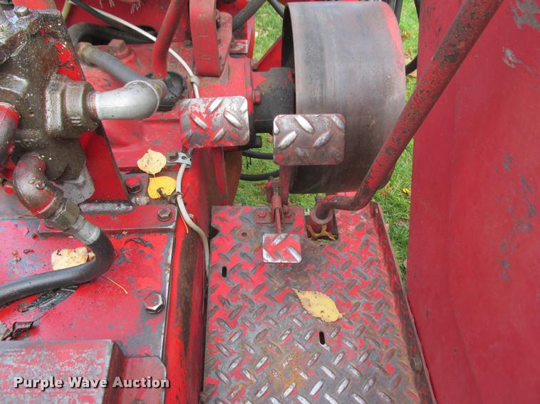 image for item K6231 1953 Massey-Harris 33 tractor