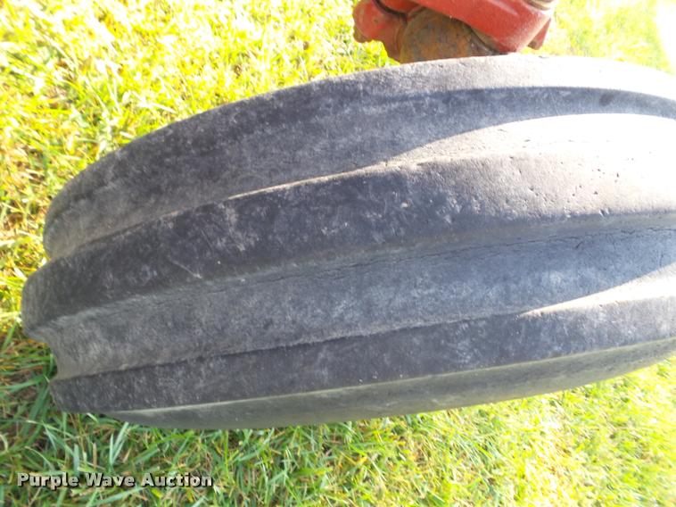 image for item K8088 1969 International 756 tractor