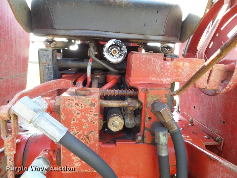 image for item K8088 1969 International 756 tractor