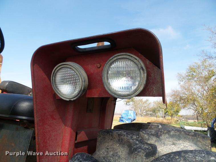 image for item K8088 1969 International 756 tractor