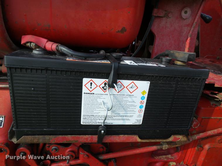 image for item K8088 1969 International 756 tractor