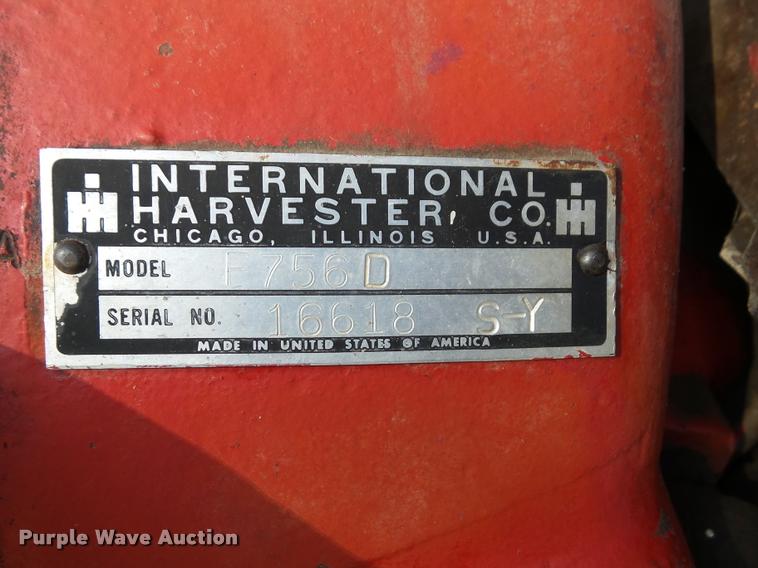 image for item K8088 1969 International 756 tractor