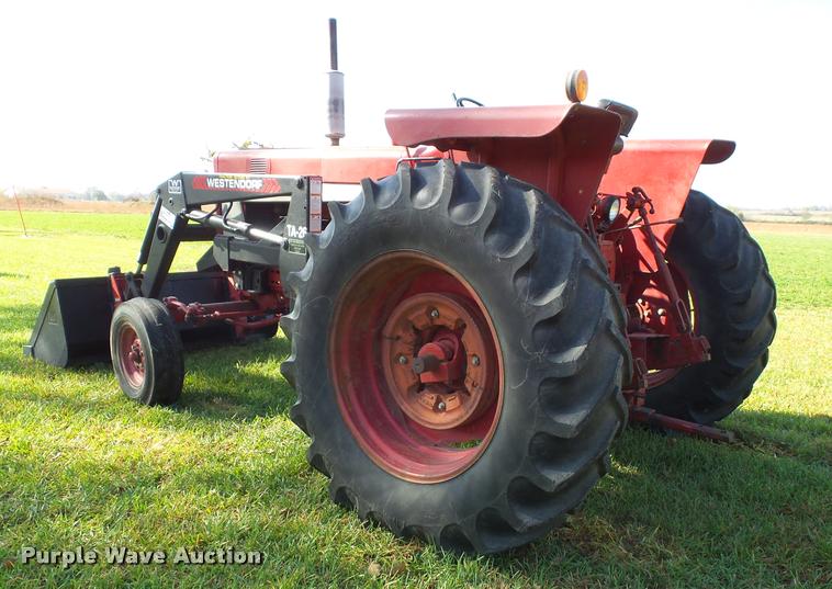 image for item K8090 1966 Farmall 656 tractor