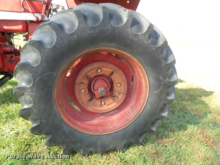 image for item K8090 1966 Farmall 656 tractor