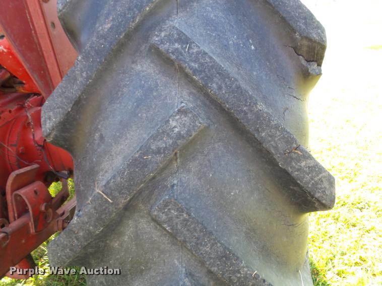 image for item K8090 1966 Farmall 656 tractor