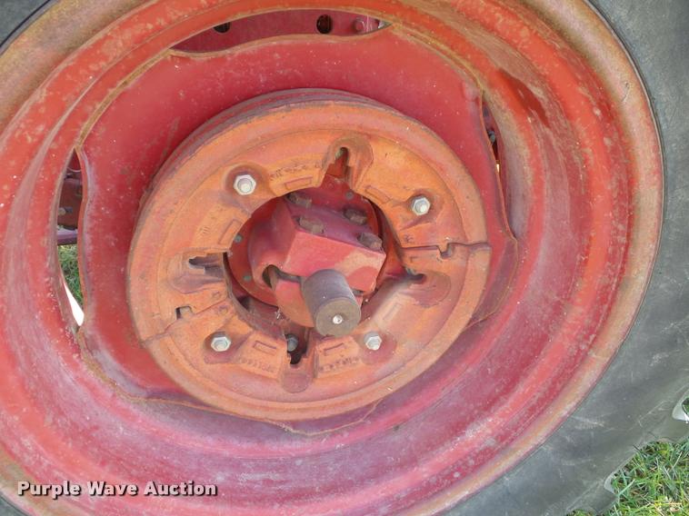 image for item K8090 1966 Farmall 656 tractor