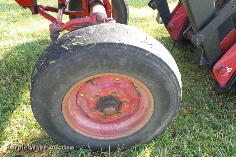 image for item K8090 1966 Farmall 656 tractor