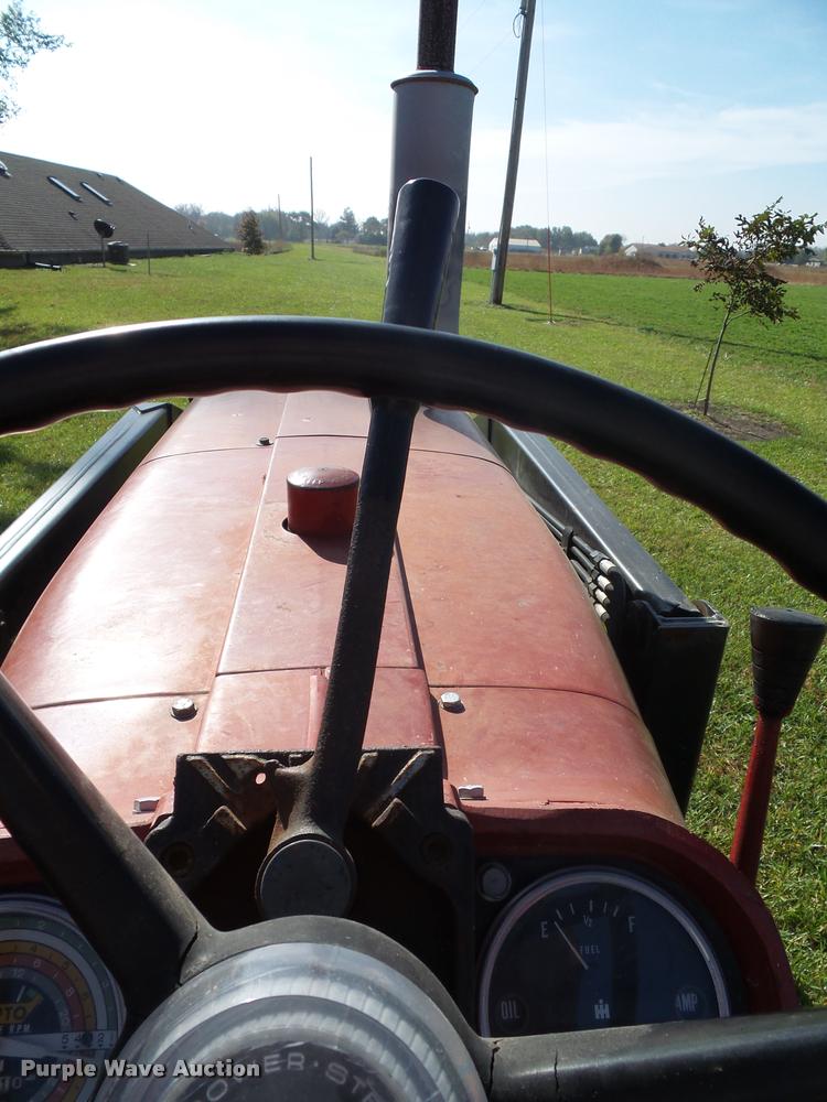 image for item K8090 1966 Farmall 656 tractor