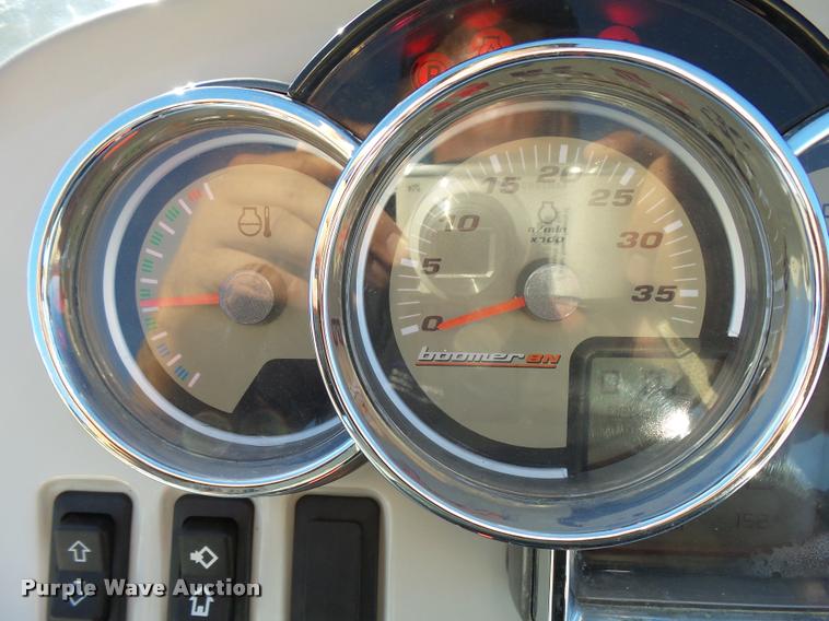 image for item L3289 2010 New Holland Boomer 8N MFWA tractor