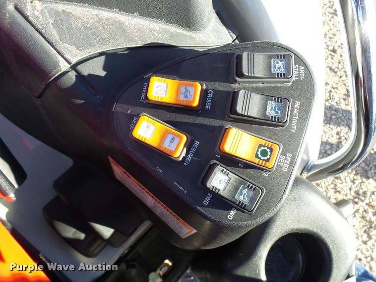 image for item L3289 2010 New Holland Boomer 8N MFWA tractor