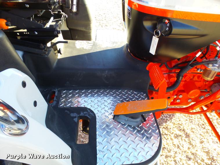 image for item L3289 2010 New Holland Boomer 8N MFWA tractor