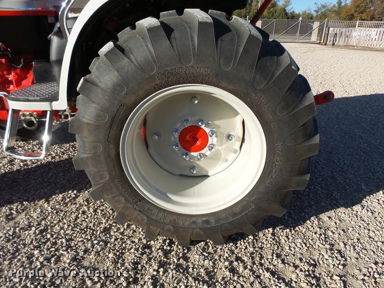 image for item L3289 2010 New Holland Boomer 8N MFWA tractor