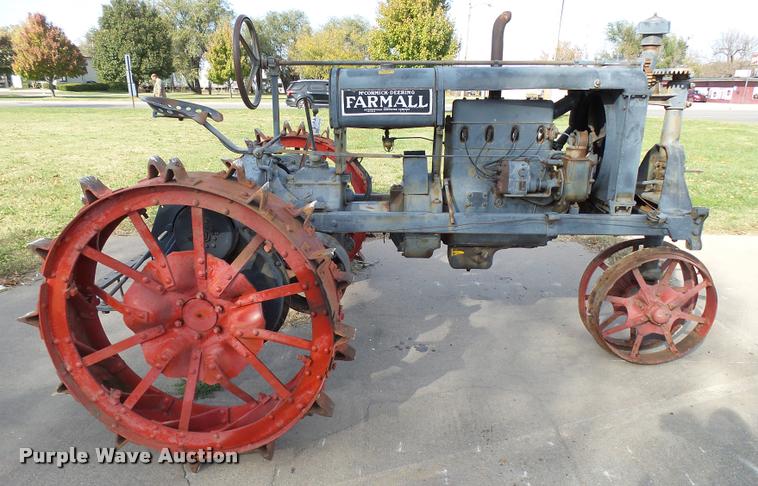 image for item L3372 1927 Farmall Regular tractor