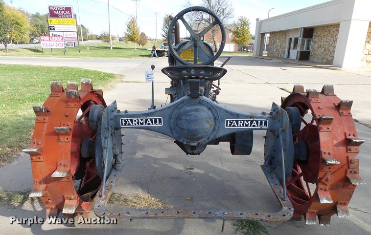 image for item L3372 1927 Farmall Regular tractor