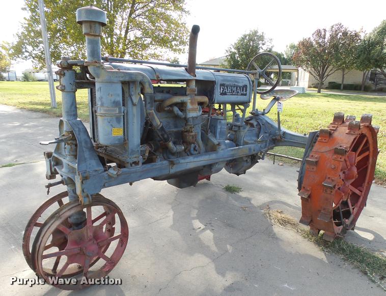 image for item L3372 1927 Farmall Regular tractor