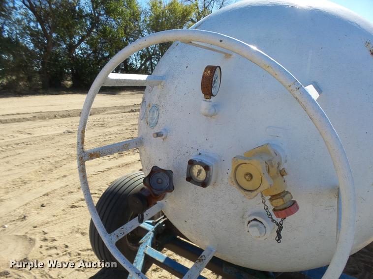 image for item L3482 Anhydrous tank