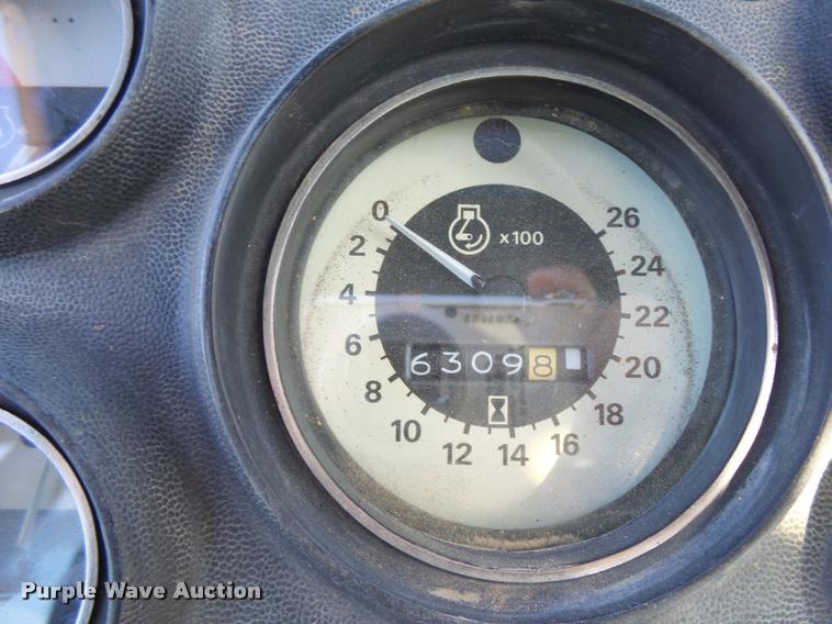 image for item L3489 Ford TW-20 tractor