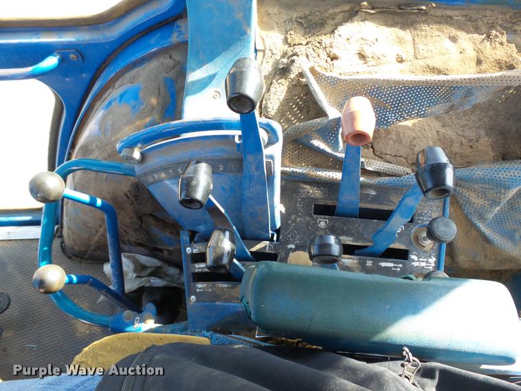 image for item L3489 Ford TW-20 tractor
