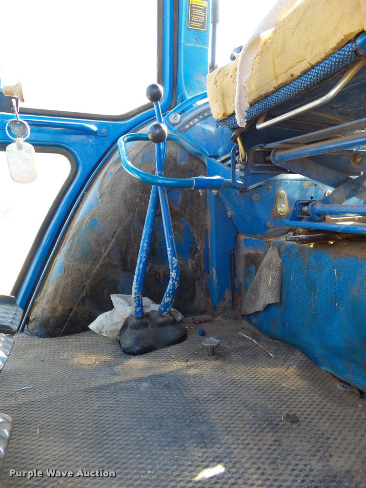 image for item L3489 Ford TW-20 tractor