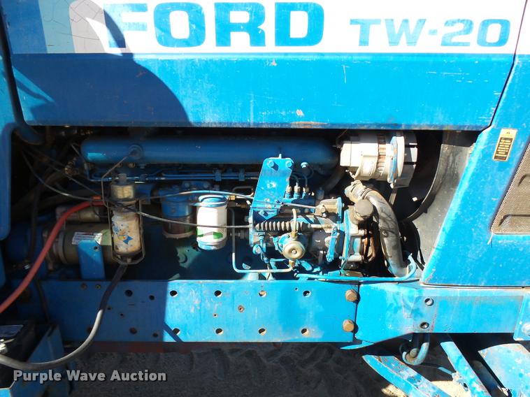 image for item L3489 Ford TW-20 tractor
