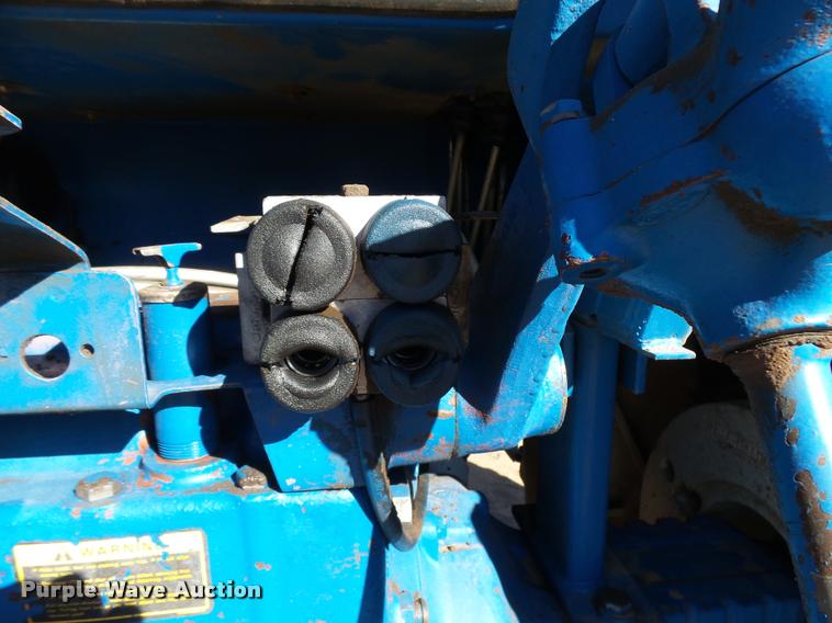 image for item L3489 Ford TW-20 tractor
