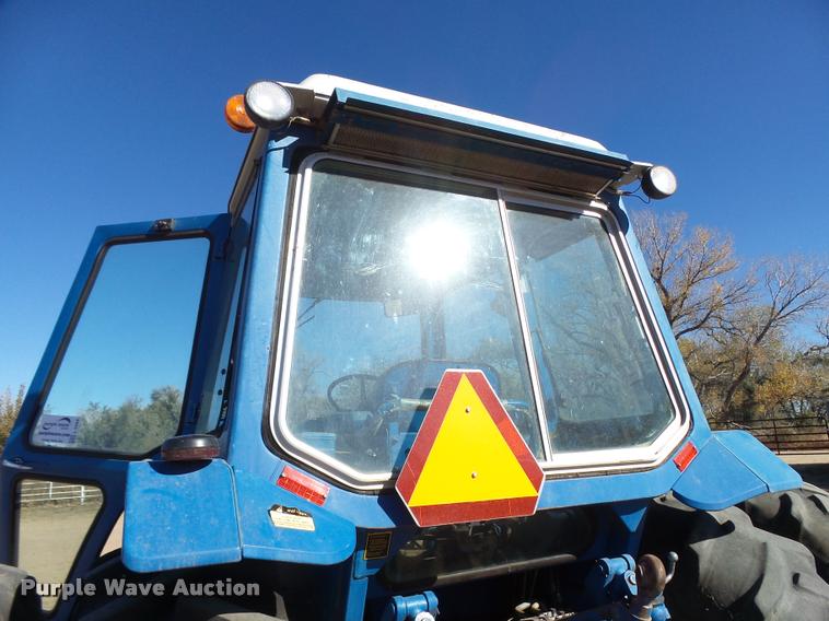 image for item L3489 Ford TW-20 tractor