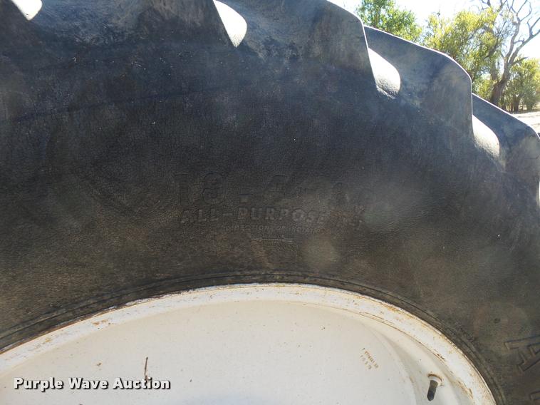 image for item L3489 Ford TW-20 tractor